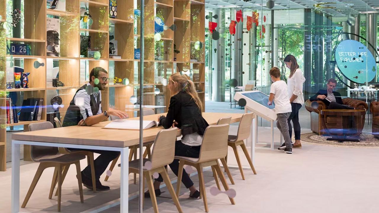 Baykomm, Leverkusen – inform about 160 years of innovation and the Bayer heritage with the “Identity Shelf”